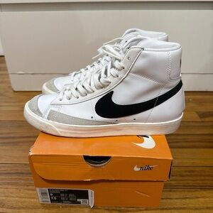 Nike Blazer Mid